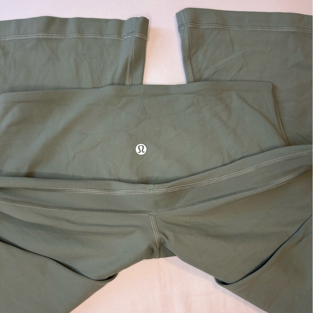 Lululemon Align High-Rise Mini Flare Leggings Size 8 in Palm Court - Picture 5 of 8